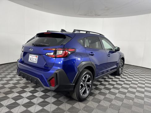 Used 2026 Subaru Crosstrek 2.0i Premium image 4
