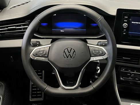 New 2025 Volkswagen Jetta Sport image 9