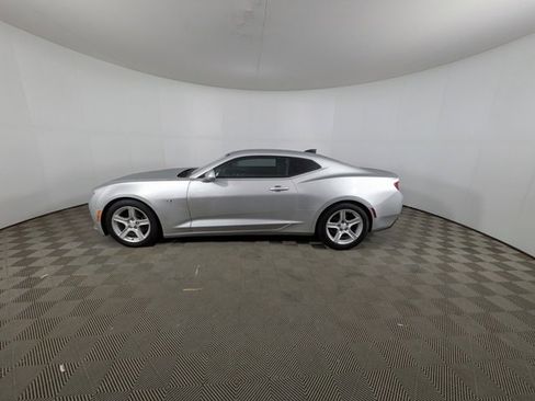 Used 2016 Chevrolet Camaro LT image 20