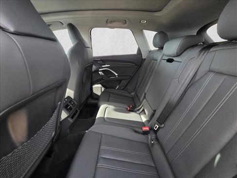New 2025 Audi Q5 Premium Plus image 16