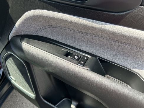 Used 2025 Jeep Compass Latitude w/ Sun & Sound Group image 25