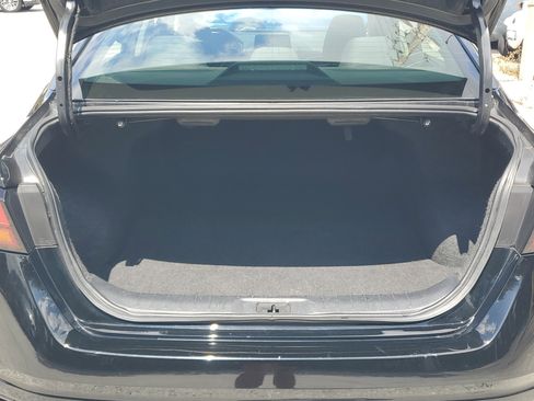 Certified 2024 Nissan Altima 2.5 SV FWD image 7