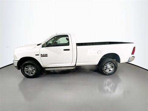 Used 2018 RAM 2500 Tradesman w/ Chrome Appearance Group image 4