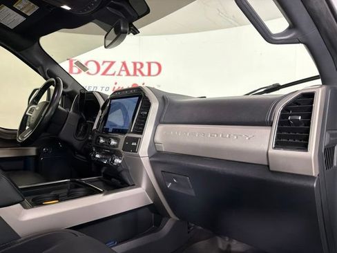Certified 2022 Ford F250 Lariat w/ Lariat Ultimate Package AWD/4WD image 17