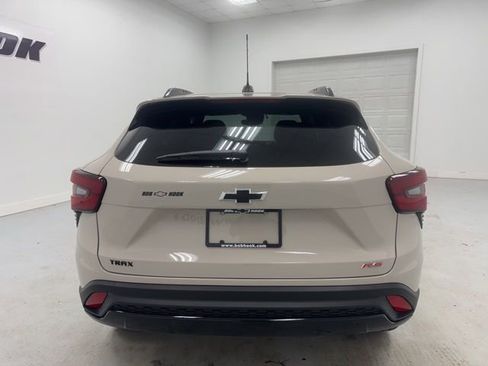 New 2026 Chevrolet Trax RS image 6