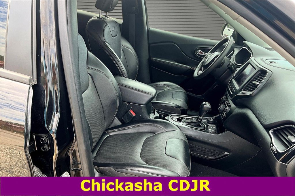 Used 2023 Jeep Cherokee Altitude Lux AWD/4WD image 29