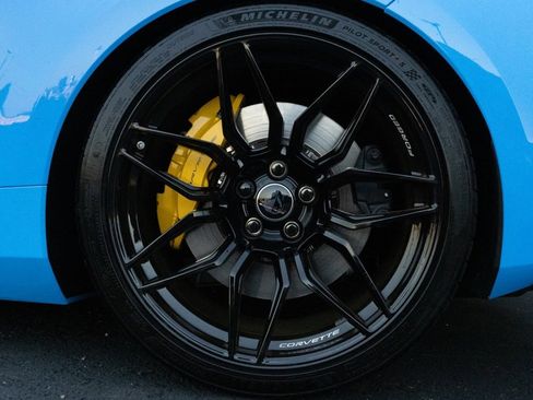 Used 2025 Chevrolet Corvette Z06 w/ Stealth Interior Trim Package image 11