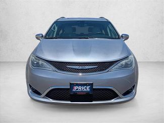 Used 2019 Chrysler Pacifica Limited FWD video 2