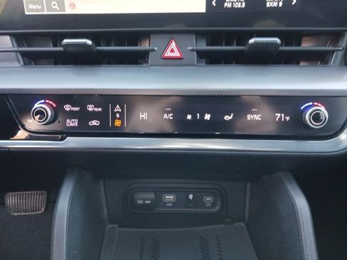 Certified 2023 Kia Sportage SX image 25