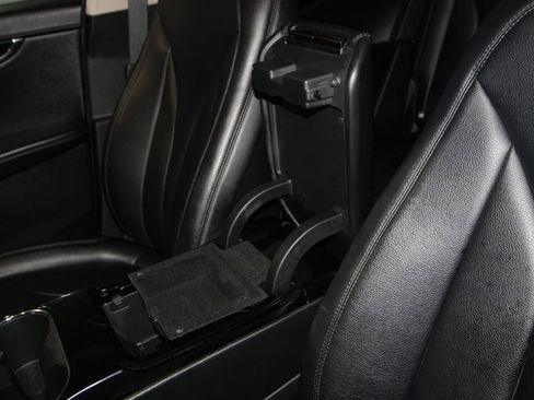 Used 2023 Lincoln Nautilus FWD image 21