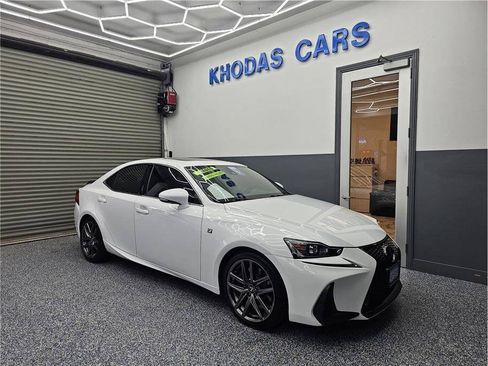 Used 2020 Lexus IS 350 F Sport w/ F Sport Package RWD image 7