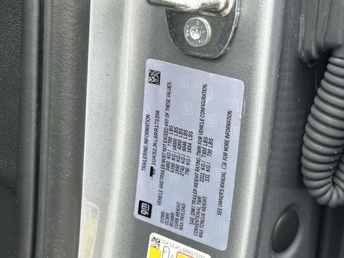 Used 2024 GMC Yukon XL Denali image 27