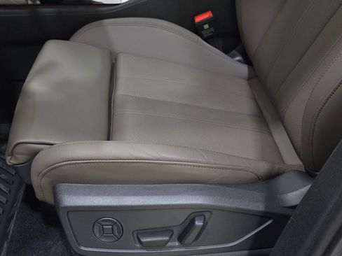 New 2025 Audi Q5 Prestige image 29