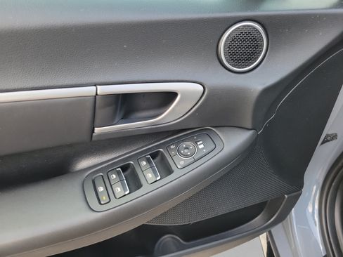 Used 2025 Hyundai Sonata SEL FWD image 15