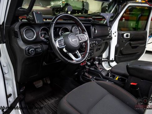 Used 2020 Jeep Wrangler Unlimited Rubicon w/ Quick Order Package 28Y Recon AWD/4WD image 17