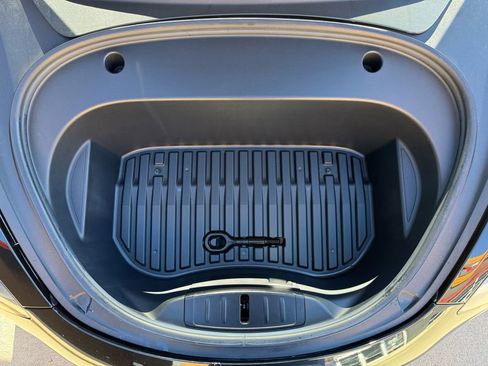 Used 2021 Tesla Model 3 Standard Range Plus image 37