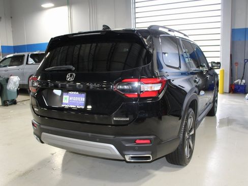 Used 2023 Honda Pilot Touring image 47