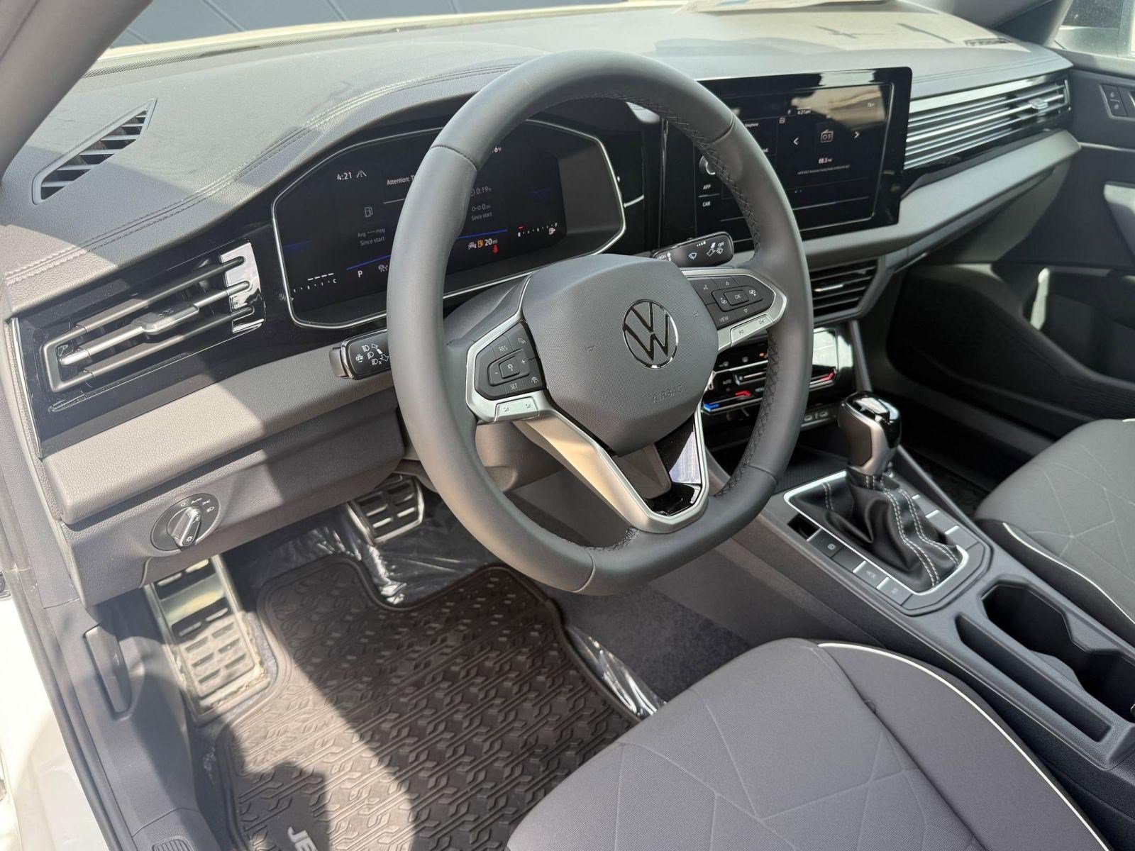 New 2026 Volkswagen Jetta Sport FWD image 4