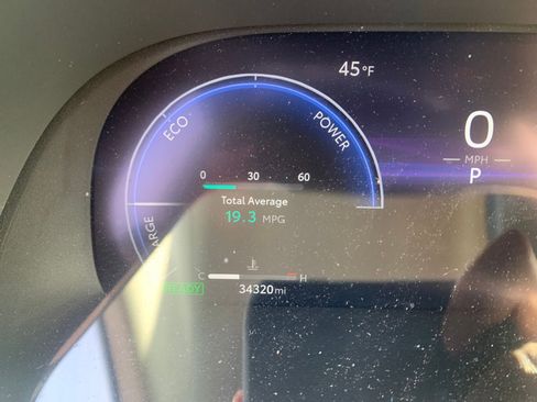 Used 2024 Toyota Highlander Platinum image 18