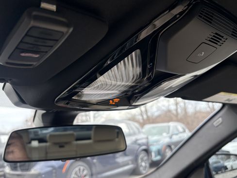 Used 2023 BMW 530i w/ Premium Package image 28