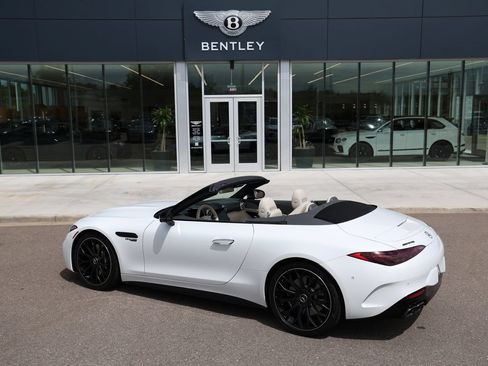 Used 2024 Mercedes-Benz SL 63 AMG 4MATIC image 9
