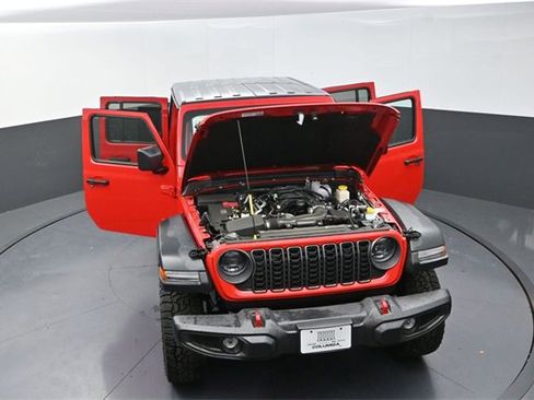 New 2025 Jeep Gladiator Rubicon w/ Convenience Group image 26
