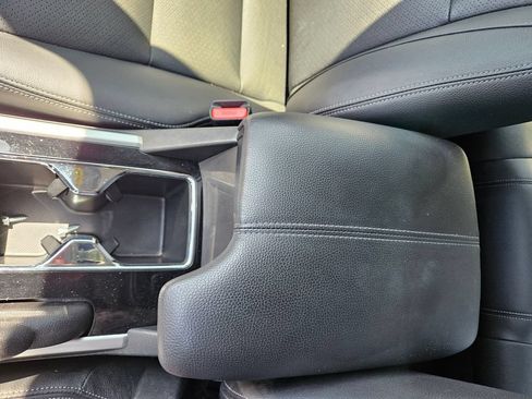 Used 2017 Honda Accord Touring image 16