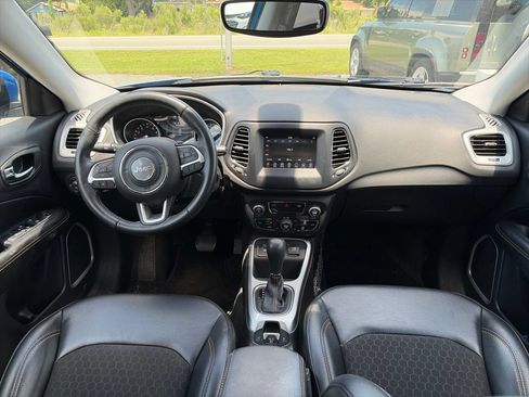 Used 2020 Jeep Compass Latitude w/ Safety & Security Group FWD image 16