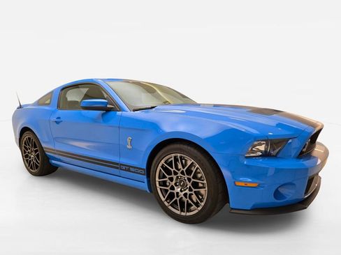 Used 2013 Ford Mustang Shelby GT500 RWD image 3