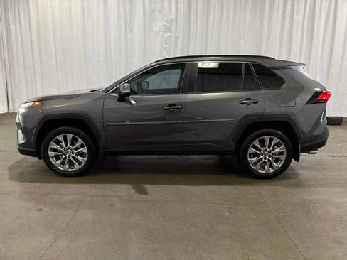 Certified 2022 Toyota RAV4 XLE Premium AWD/4WD image 6