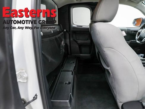 Used 2020 Toyota Tacoma SR image 22