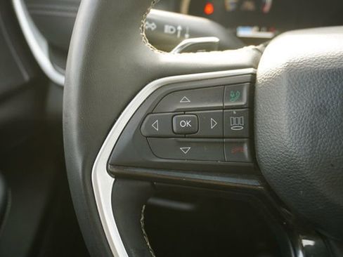 Used 2023 Jeep Grand Cherokee Altitude image 20