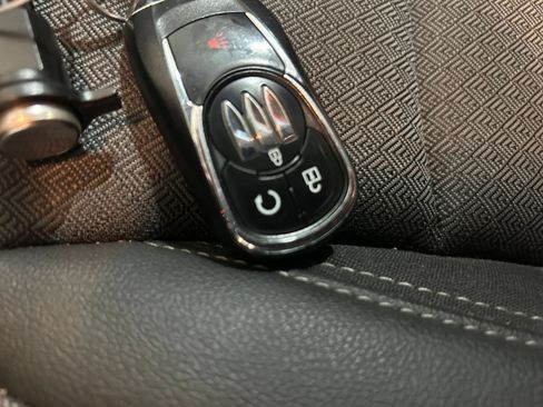 Used 2025 Buick Encore GX Preferred AWD/4WD image 22
