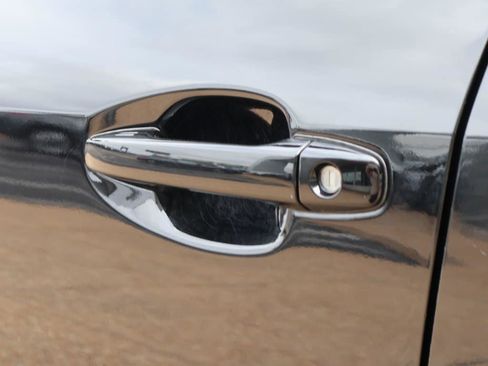 Used 2023 Subaru Outback Limited image 21