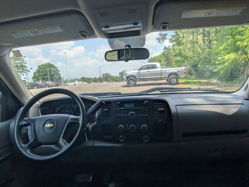 Used 2013 Chevrolet Silverado 3500 W/T AWD/4WD image 18