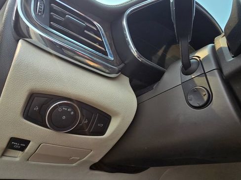 Used 2017 Lincoln Continental Reserve w/ Climate Package AWD/4WD image 22