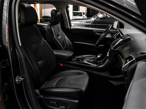 Used 2017 Ford Edge Titanium w/ Equipment Group 301A FWD image 45