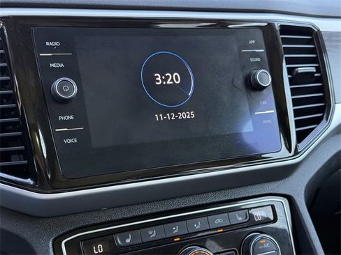 Certified 2022 Volkswagen Atlas SE w/ Panoramic Sunroof Package image 15