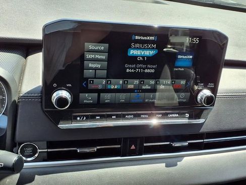 Used 2024 Mitsubishi Outlander SE image 5