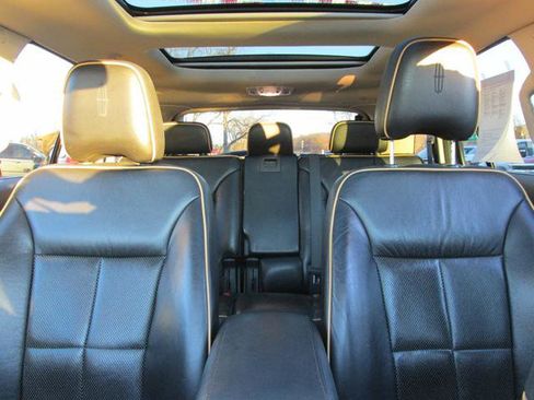 Used 2009 Lincoln MKX 2WD image 12