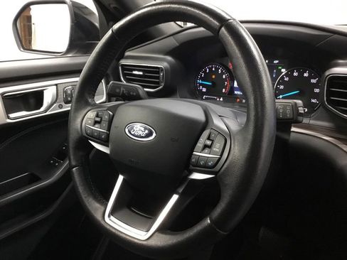 Used 2020 Ford Explorer Limited w/ Class III Trailer Tow Package image 35