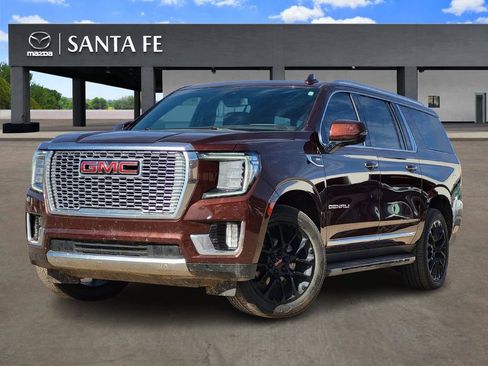 Used 2022 GMC Yukon XL Denali image 1
