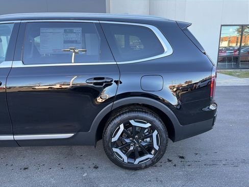 New 2025 Kia Telluride EX image 10