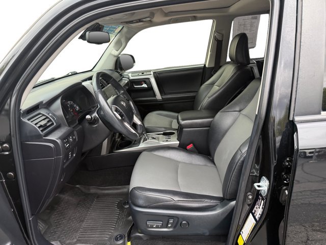 Used 2021 Toyota 4Runner SR5 Premium w/ Moonroof Package AWD/4WD image 10