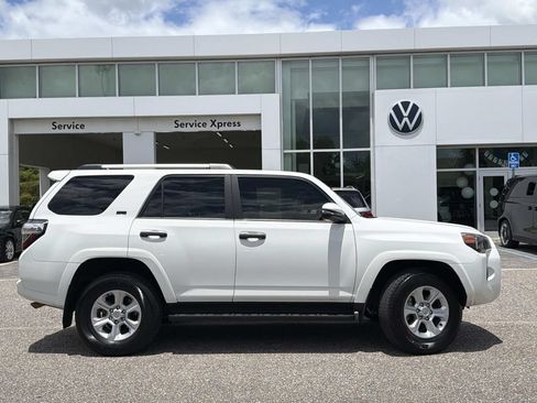 Used 2023 Toyota 4Runner SR5 Premium w/ Moonroof Package RWD image 3