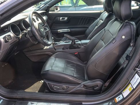 Used 2019 Ford Mustang GT Premium w/ Black Accent Package RWD image 10