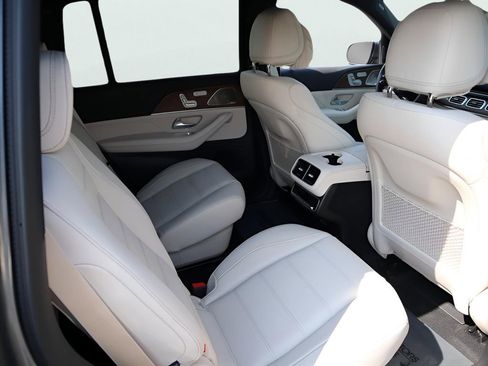 New 2026 Mercedes-Benz GLS 450 4MATIC image 13