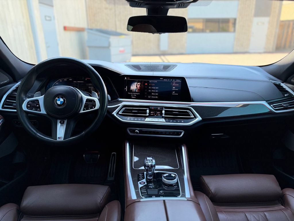 Used 2021 BMW X6 M50i w/ Executive Package AWD/4WD image 25