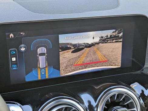 New 2026 Mercedes-Benz GLB 250 image 24