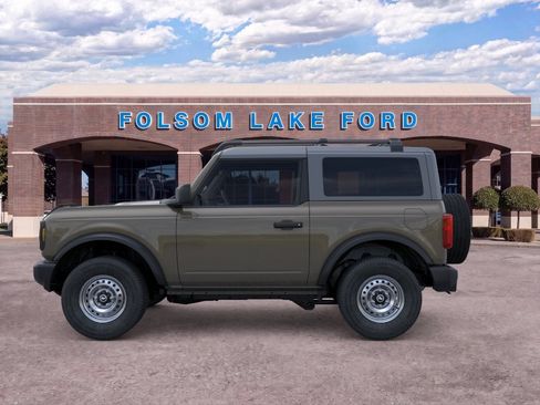 New 2026 Ford Bronco 2-Door AWD/4WD image 3